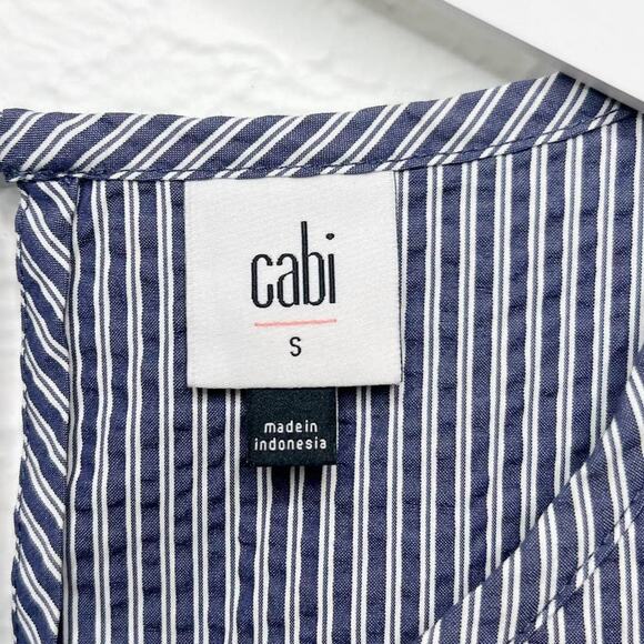 CAbi Crochet Flutter Sleeve Top Seersucker Blue White Striped #5727 Sz S - Picture 8 of 9